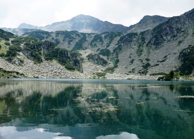 Рибно Бъндеришко езеро Пирин